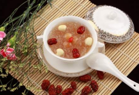 燕窝炖好后怎么保存