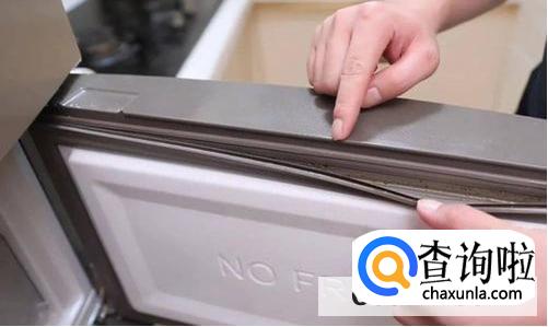 去除冰箱密封条霉点最快的方法