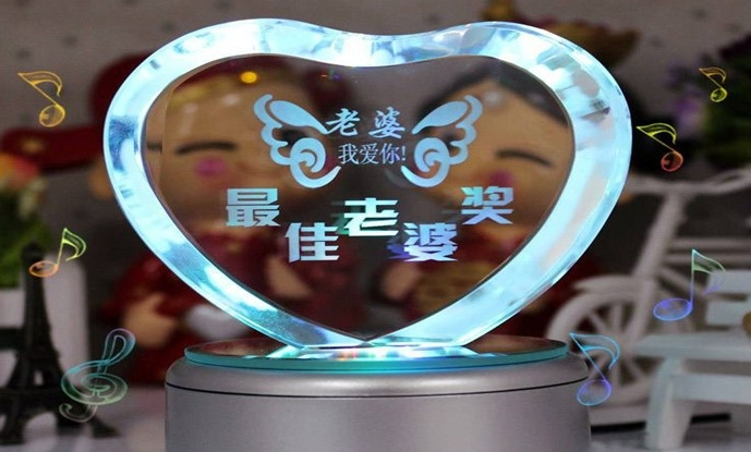 结婚周年礼物送什么给老婆好