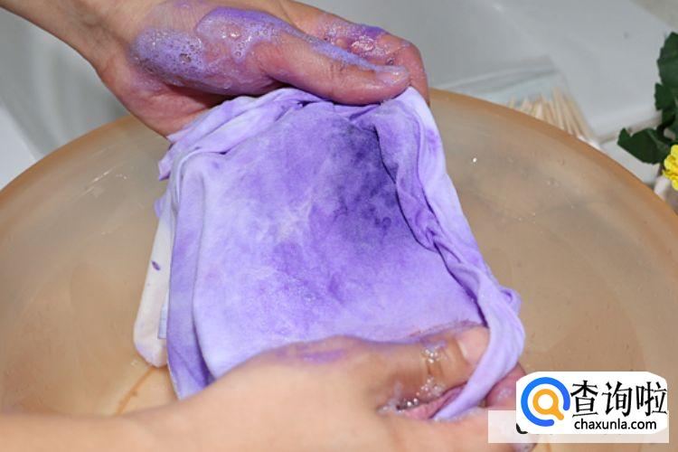 手上的紫药水怎么洗掉小窍门