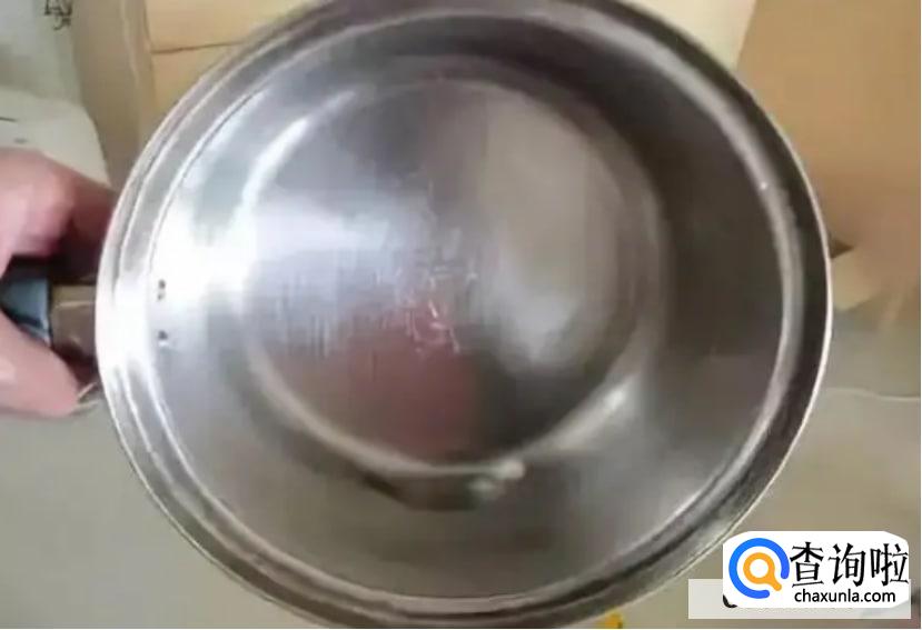 怎么清洗烧焦的铝锅？