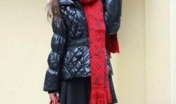 黑色羽绒服搭配围巾的技巧你知道吗？