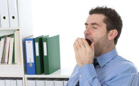 打开喉咙的训练方法