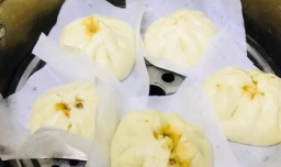 如何做芹菜肉包？