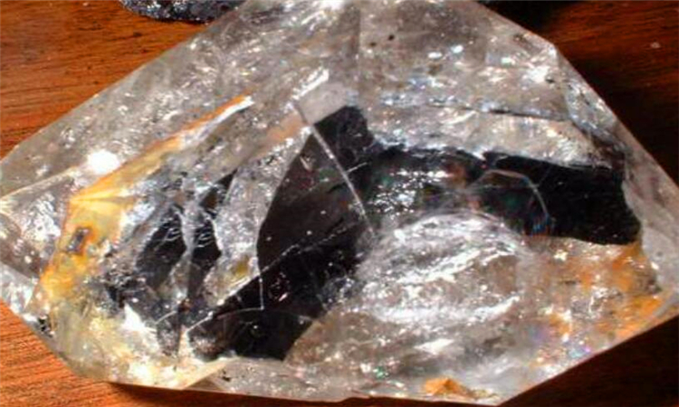 世界上最硬的石头是