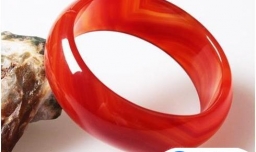 怎样鉴别玛瑙手镯染色