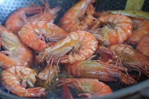冰冻虾的家常做法