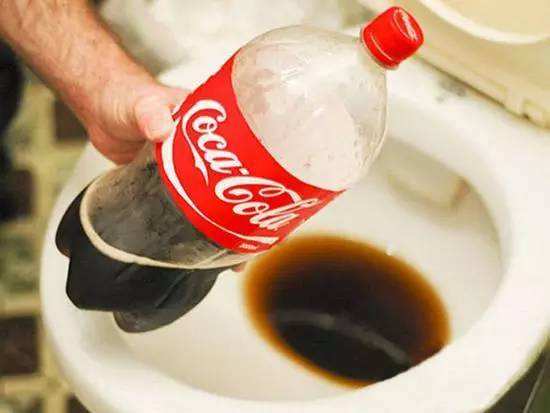 马桶上的流水印怎么去除