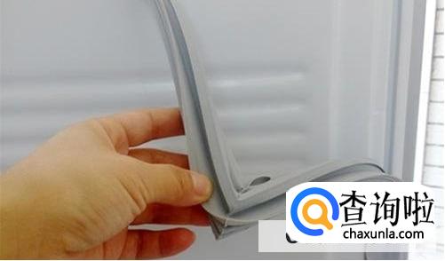 去除冰箱密封条霉点最快的方法