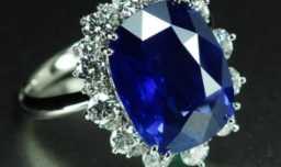 蓝宝石都是蓝色的吗？