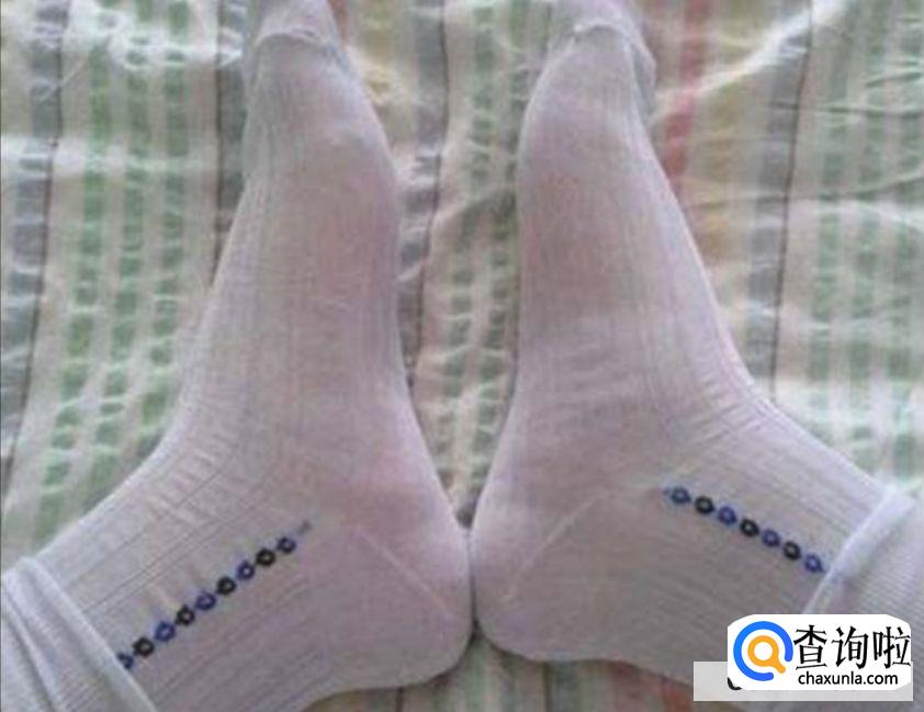 白袜子变黄怎么洗干净小妙招