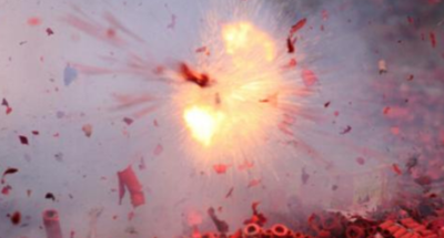 鞭炮声用什么词形容