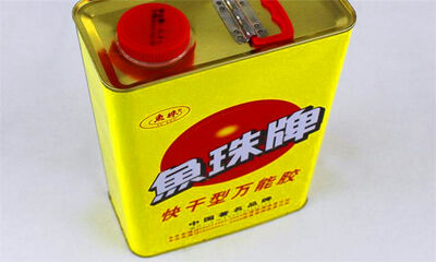 万能胶水能粘什么