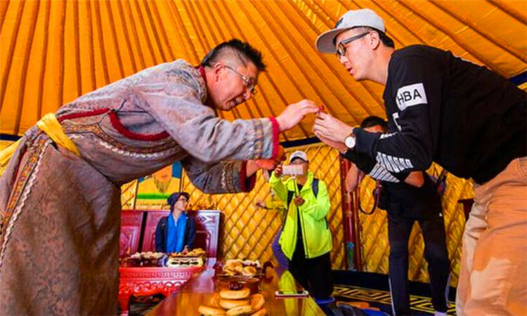 蒙古族都有哪些风俗