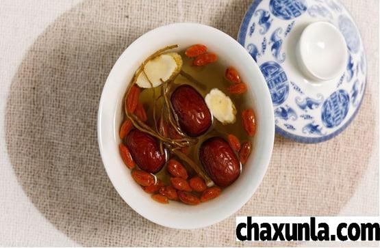 头发发红是怎么回事