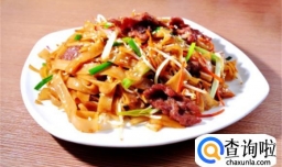 河粉的做法首选 教你做茶餐厅经典的干炒牛河