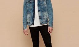 牛仔外套搭配什么裤子男士