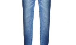 军绿上衣配什么裤子