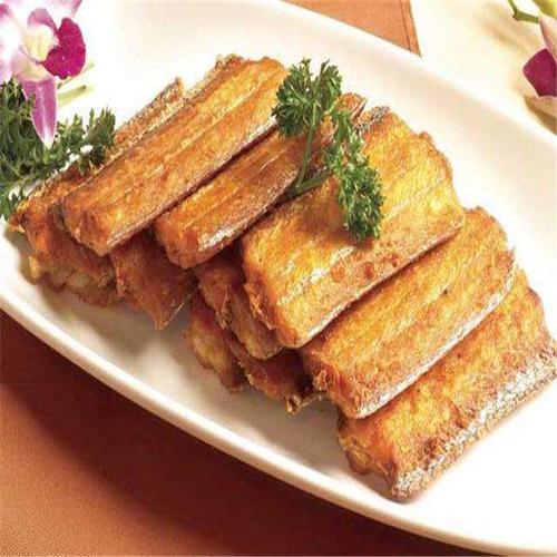 带鱼怎么炸才能酥脆好吃？