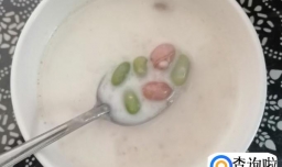 燕麦片牛奶粥的做法