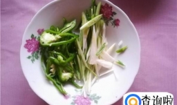 家常菜白萝卜炒五花肉的做法