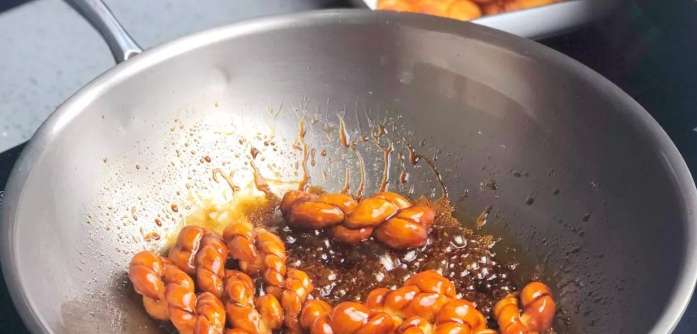 外面带糖的麻花做法