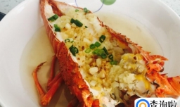 大龙虾切开蒸还是整个蒸