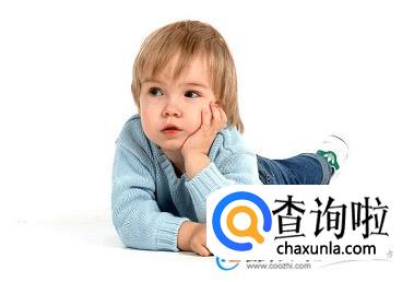 何姓男孩起名字大全