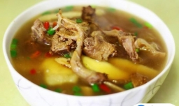 鸽子汤怎么炖最营养