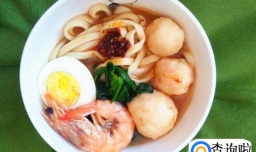 鲜烩手擀面怎么做？寒冬暖胃尽在一碗手擀面！