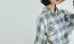 女生穿衬衫配什么裤子