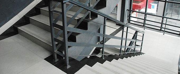 为什么每段楼梯的阶数都是奇数