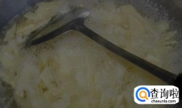 家常春笋炒肉的做法