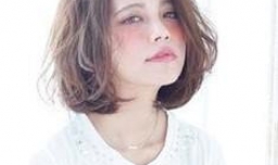 女生短发卷发图片