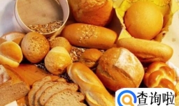 喝红酒最好搭配哪些食物？