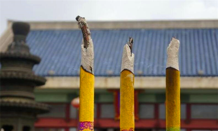 两长一短的香什么意思