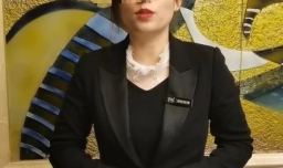 保洁员捡到现金报警被开除 公司回应