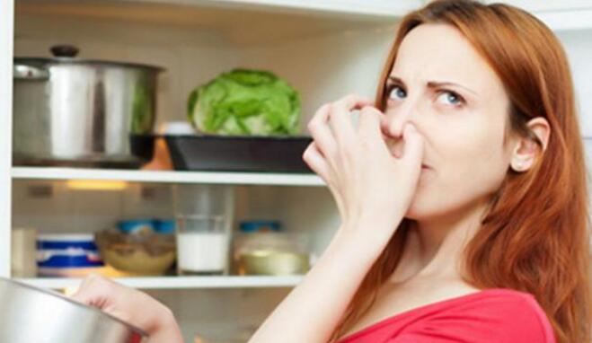 冰箱异味怎么办