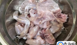 家常红烧牛蛙的做法