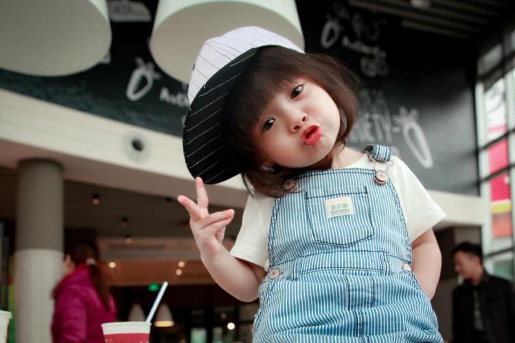 李姓女孩简单好听的名字精选