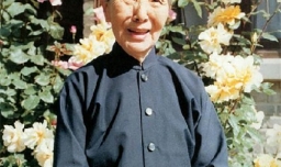 冰心原名叫什么名字？