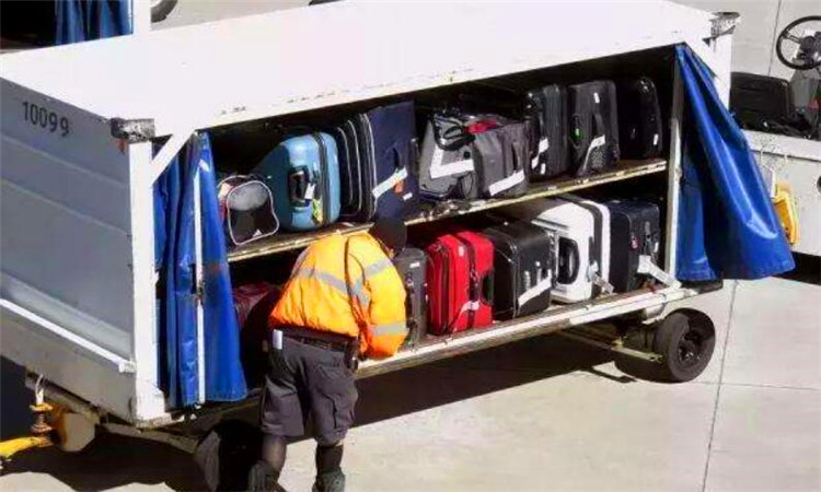 飞机背包限重量多少