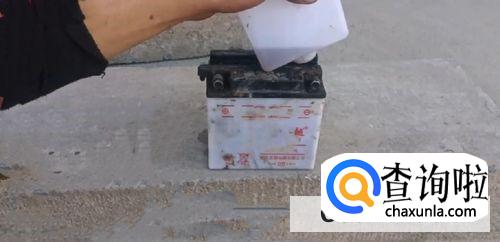 摩托车电池不存电如何修复