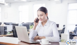 offer约定月薪2万1入职时变4千 是否违法？