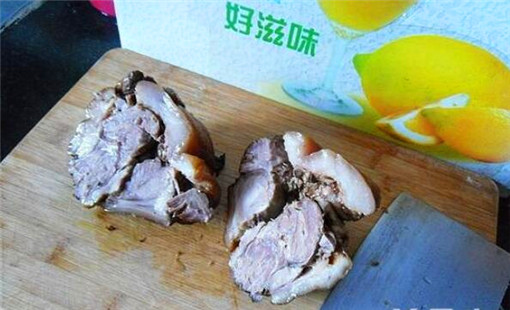 肘子勾芡汁的做法