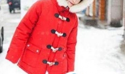红色棉衣搭配图片