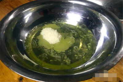 蛋清如何打成奶油状