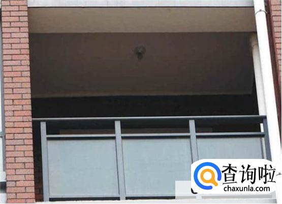 有防护栏的玻璃怎么擦