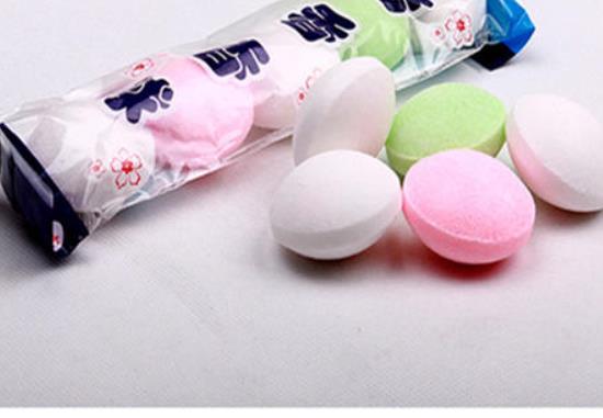 卫生球为什么接触空气就变小