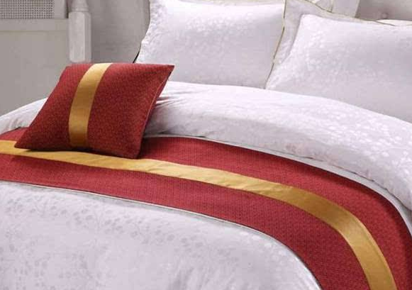 酒店床上一条长布有什么用